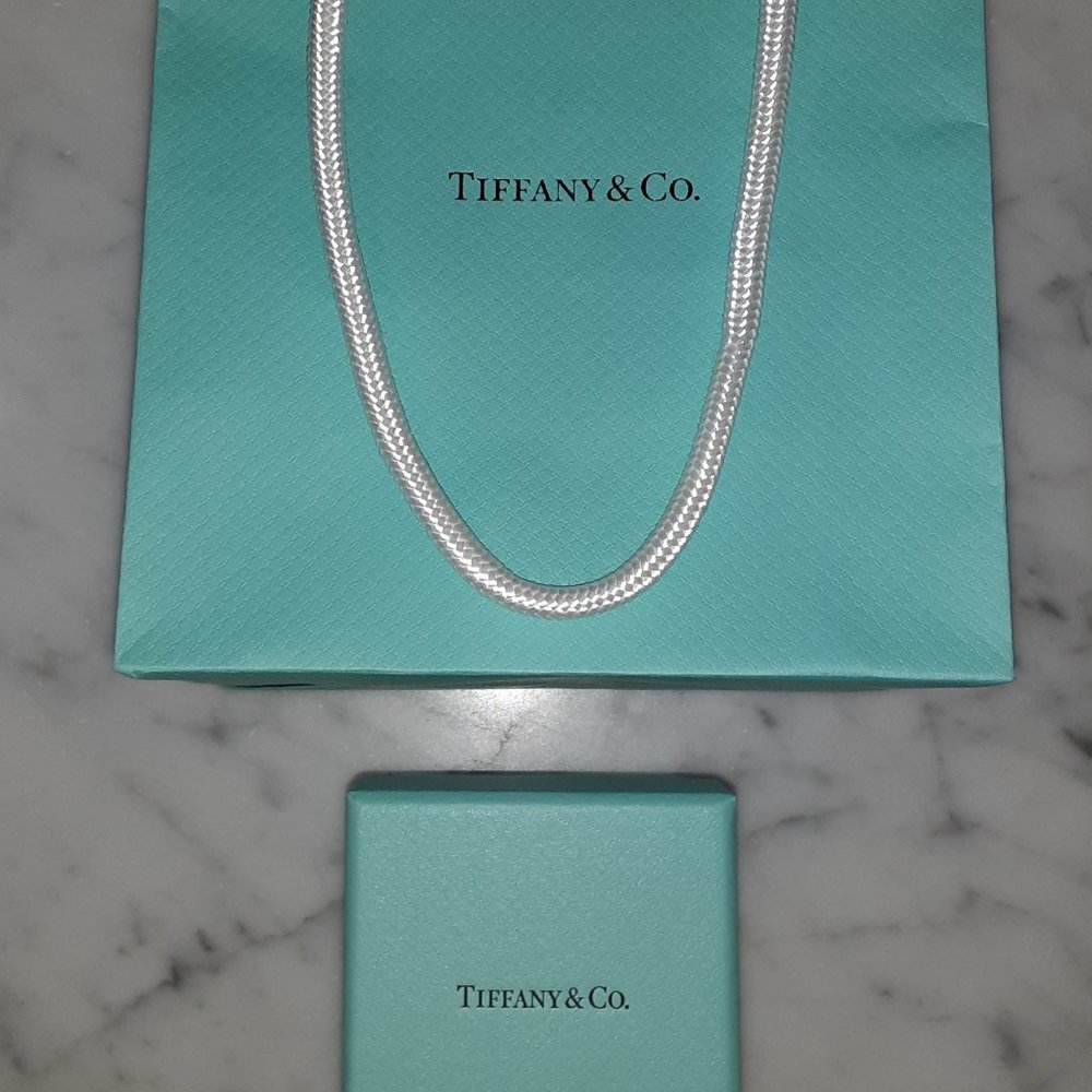 Tiffany Gift Box Set - Picture 4 of 5